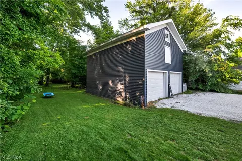 Exterior - 51 E Walnut St, Jefferson, OH 44047 photo 9 of 12