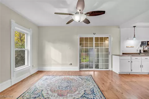 Living - 51 E Walnut St, Jefferson, OH 44047 photo 5 of 5