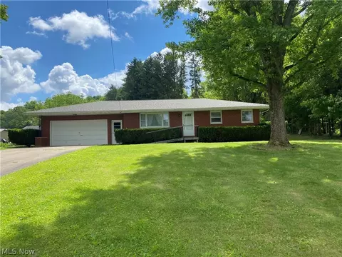 100 Center St, Waterford, OH 45786