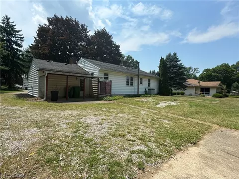 8859 Echo Dr, Mentor, OH 44060 photo 12