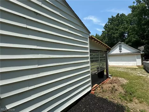 8859 Echo Dr, Mentor, OH 44060 photo 47