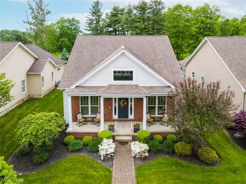 133 Saybrook Blvd, Columbiana, OH 44408