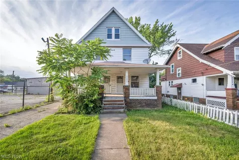 5008 Burger Ave, Cleveland, OH 44109