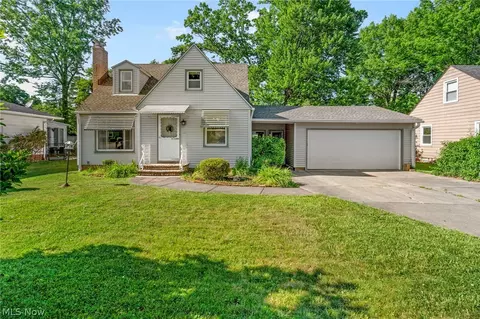 6407 Dora Blvd, Independence, OH 44131