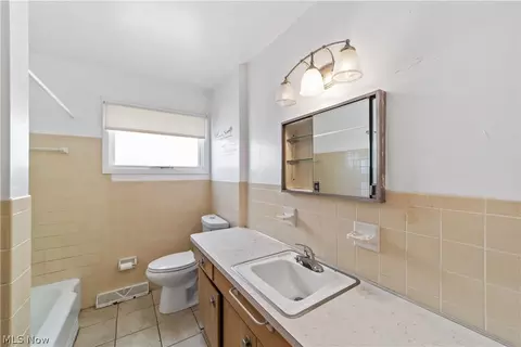 24401 Stephen Ave, Euclid, OH 44123 photo 11