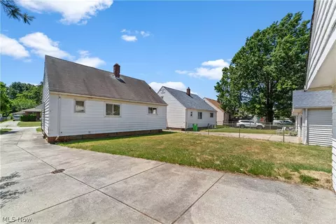 24401 Stephen Ave, Euclid, OH 44123 photo 20