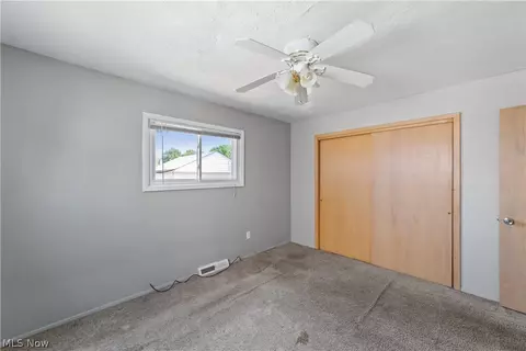 24401 Stephen Ave, Euclid, OH 44123 photo 14