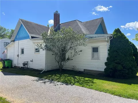 230 N Main St, Killbuck, OH 44637 photo 5