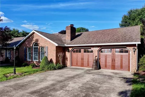 850 Edwards St, West Lafayette, OH 43845