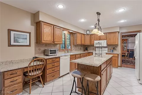 33567 Lisa Ln, Solon, OH 44139 photo 13