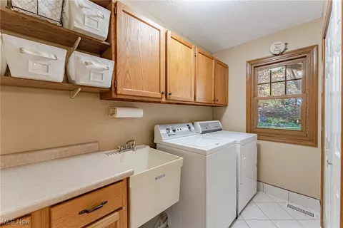 33567 Lisa Ln, Solon, OH 44139 photo 21