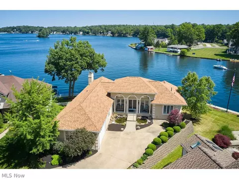 2 Lake Front Dr, Coventry, OH 44319