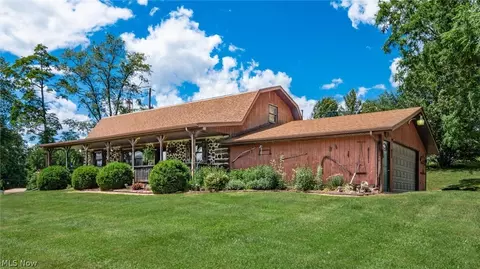 1452 Jackson Rd, Zanesville, OH 43701