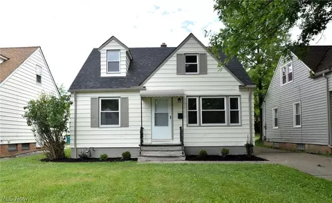 18705 Waterbury Ave, Maple Heights, OH 44137