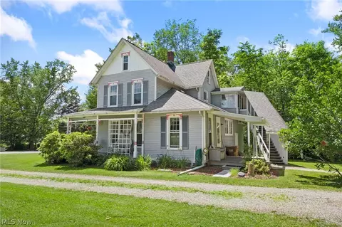 6921 Greenwich Rd, Seville, OH 44273
