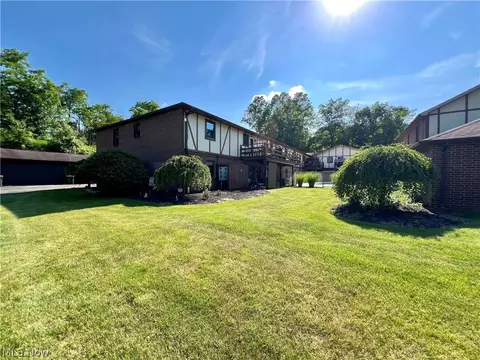 3895 Indian Run Dr #2, Canfield, OH 44406