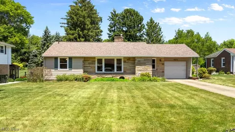 4201 Bellwood Dr NW, Canton, OH 44708