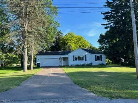 217 Charles St, South Amherst, OH 44001