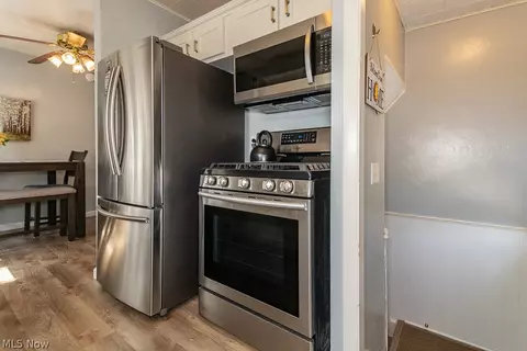 30144 Ridgeview Dr, Wickliffe, OH 44092 photo 12
