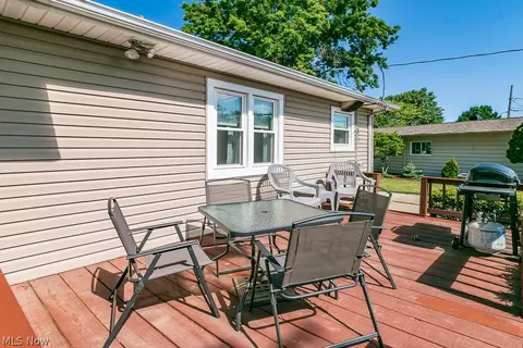 30144 Ridgeview Dr, Wickliffe, OH 44092 photo 37