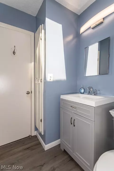 30144 Ridgeview Dr, Wickliffe, OH 44092 photo 24