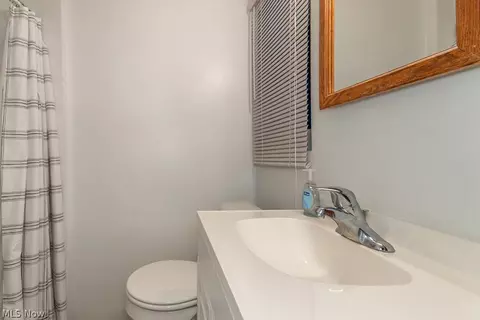 30144 Ridgeview Dr, Wickliffe, OH 44092 photo 29