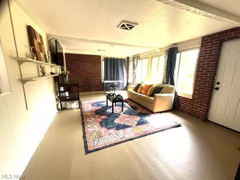 Exterior - 720 Hemlock Dr, Euclid, OH 44132 photo 1 of 5
