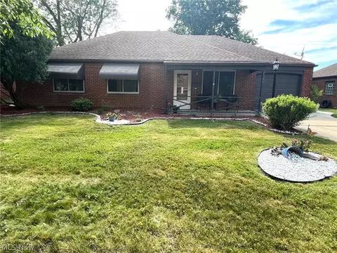 720 Hemlock Dr, Euclid, OH 44132
