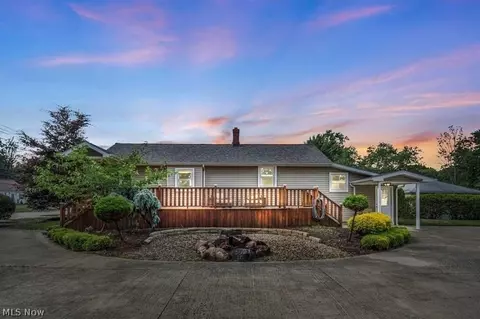4117 Clague Rd, North Olmsted, OH 44070