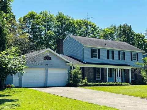 8420 Carriage Hl, Warren, OH 44484