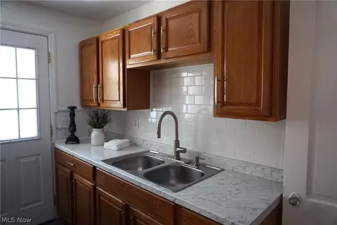 Kitchen - 331 E 250th St, Euclid, OH 44132 photo 1 of 5