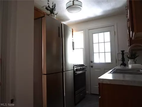 Kitchen - 331 E 250th St, Euclid, OH 44132 photo 5 of 5