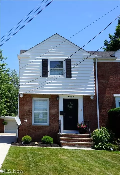 331 E 250th St, Euclid, OH 44132