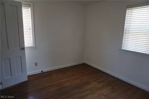 Bedroom - 331 E 250th St, Euclid, OH 44132 photo 1 of 3