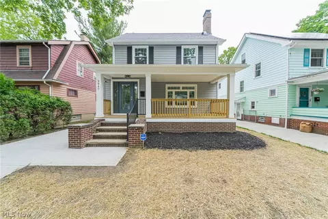 3947 Rosemond Rd, Cleveland Heights, OH 44121