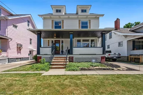 1615 Orchard Grove Ave, Lakewood, OH 44107