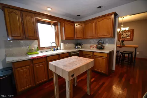 355 Bayberry Dr, Elyria, OH 44035 photo 12