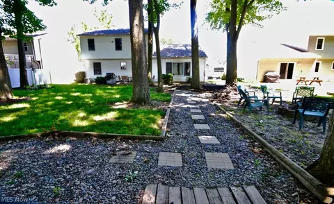 355 Bayberry Dr, Elyria, OH 44035 photo 33