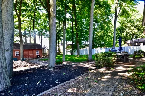 355 Bayberry Dr, Elyria, OH 44035 photo 35