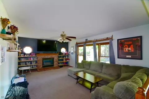355 Bayberry Dr, Elyria, OH 44035 photo 15