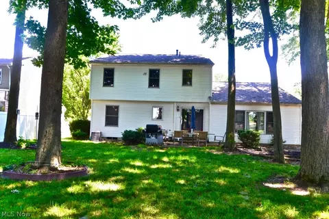 355 Bayberry Dr, Elyria, OH 44035 photo 32