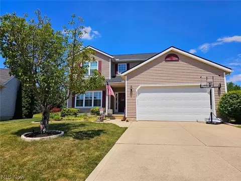 5687 W Breezeway Dr, North Ridgeville, OH 44039