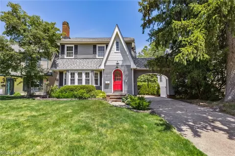 25034 Lake Rd, Bay Village, OH 44140