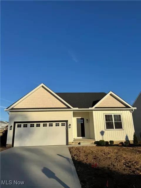 2459 Captens St NE, Canton, OH 44721