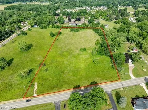 31 St SW, Norton, OH 44203