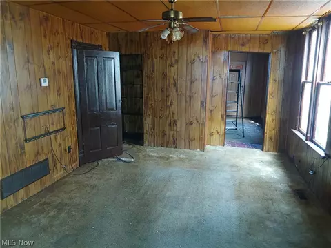 307 N 3rd St, Dennison, OH 44621 photo 8