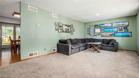 Living - 1384 Thomas Dr, Dresden, OH 43821 photo 3 of 3