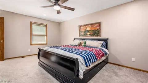 Bedroom - 1384 Thomas Dr, Dresden, OH 43821 photo 2 of 4