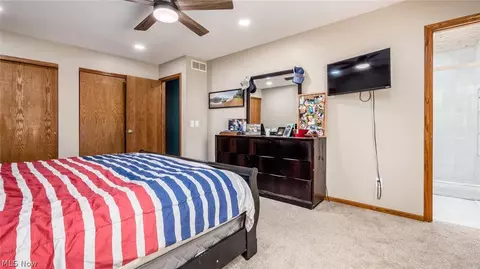 Bedroom - 1384 Thomas Dr, Dresden, OH 43821 photo 1 of 4