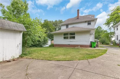 Exterior - 21 Baker St, Berea, OH 44017 photo 4 of 4